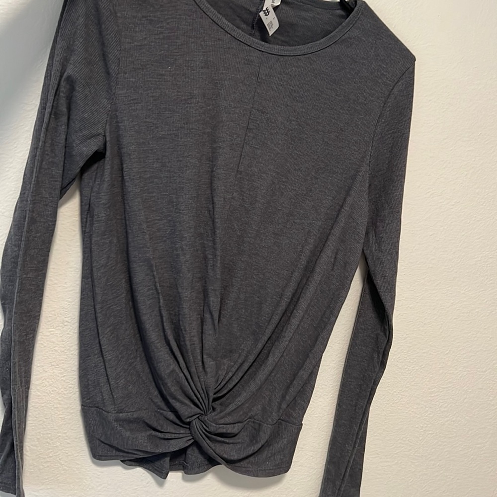 All in motion knotted workout top